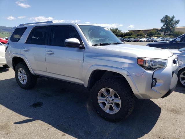 Photo 4 from auction – 2015 TOYOTA 4RUNNER SR with VIN JTEBU5JR3F5212129