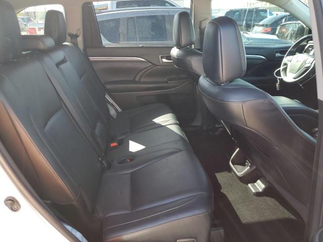 Фото 11 с аукциона – 2018 TOYOTA HIGHLANDER с VIN 5TDYZRFH8JS282056