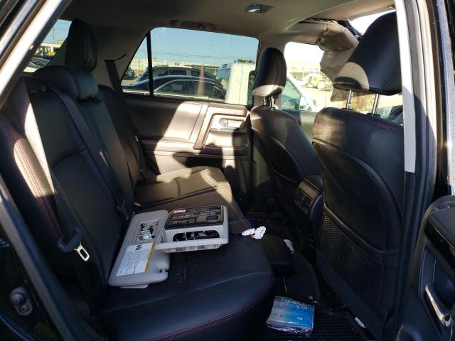 Photo 10 from auction – 2018 TOYOTA 4RUNNER SR with VIN JTEBU5JR8J5507459