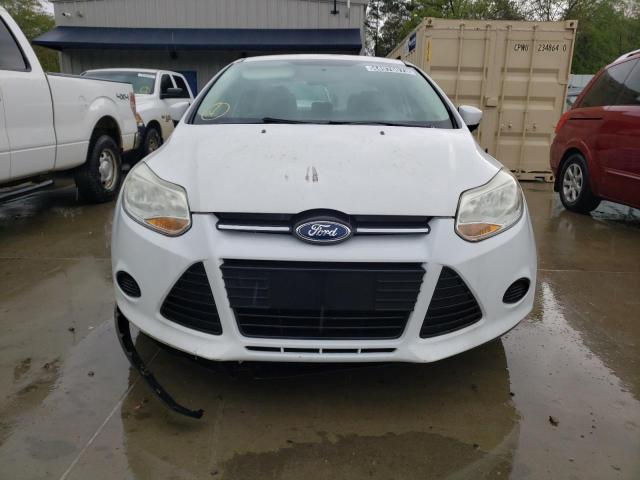 Foto 5 de la subasta – 2014 FORD FOCUS SE con VIN 1FADP3F23EL242042