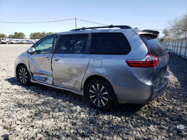 Photo 2 from auction – 2018 TOYOTA SIENNA XLE with VIN 5TDDZ3DC3JS196379