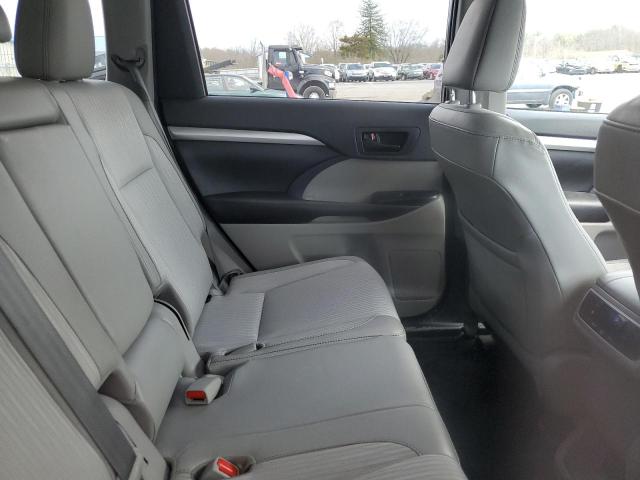 Photo 11 from auction – 2019 TOYOTA HIGHLANDER with VIN 5TDBZRFHXKS992602