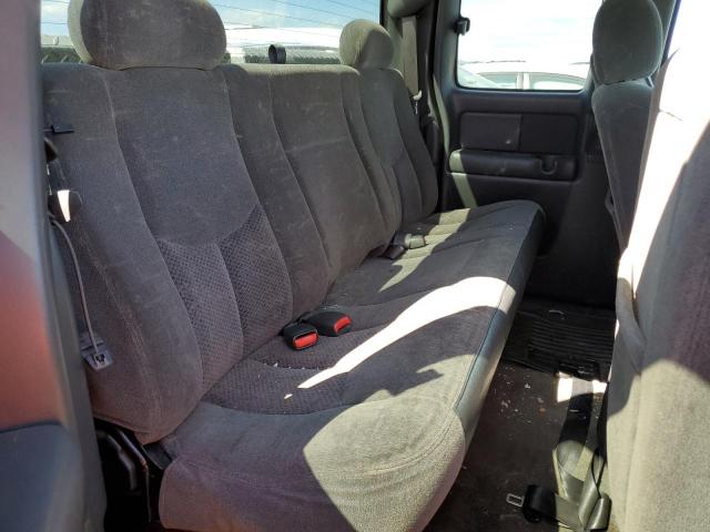 Photo 10 from auction – 2003 CHEVROLET SILVERADO with VIN 1GCHC29U43Z105622