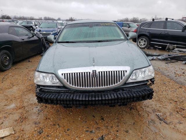 Photo 5 from auction – 2004 LINCOLN TOWN CAR U with VIN 1LNHM83W74Y688989