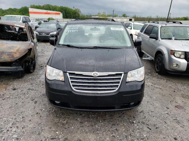 Photo 5 from auction – 2010 CHRYSLER TOWN & COU with VIN 2A4RR5D14AR109902