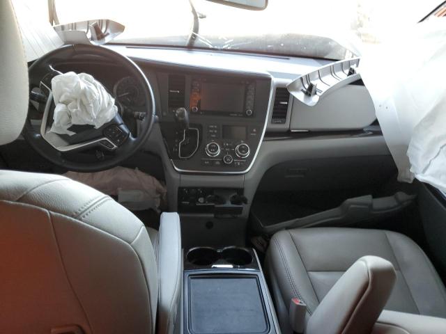 Photo 8 from auction – 2018 TOYOTA SIENNA XLE with VIN 5TDYZ3DC1JS947366