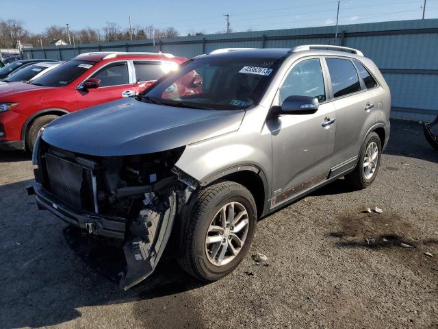 KIA SORENTO LX 2015 with VIN 5XYKTDA60FG655823 - Photo from auction