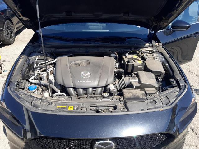 Photo 11 from auction – 2021 MAZDA 3 SELECT with VIN JM1BPAKLXM1327216
