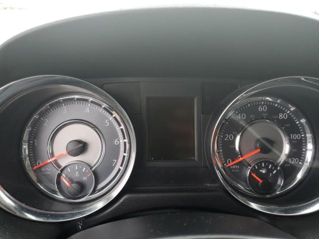 Photo 9 from auction – 2013 CHRYSLER TOWN & COU with VIN 2C4RC1CG3DR585326