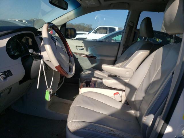 Photo 7 from auction – 2011 TOYOTA SIENNA XLE with VIN 5TDYK3DC6BS097868