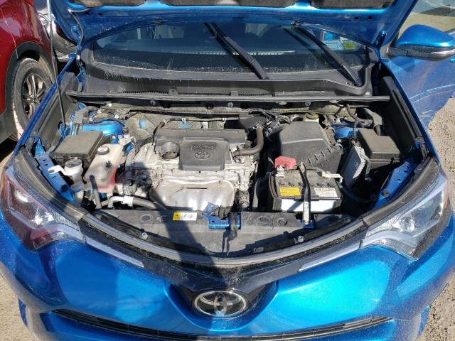 Photo 12 from auction – 2017 TOYOTA RAV4 XLE with VIN JTMRFREV3HJ706920