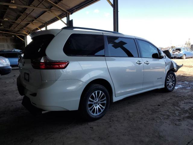 Photo 3 from auction – 2018 TOYOTA SIENNA XLE with VIN 5TDYZ3DC1JS947366