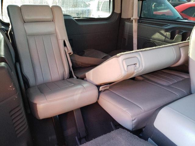 Photo 10 from auction – 2005 LINCOLN NAVIGATOR with VIN 5LMFU28585LJ11307