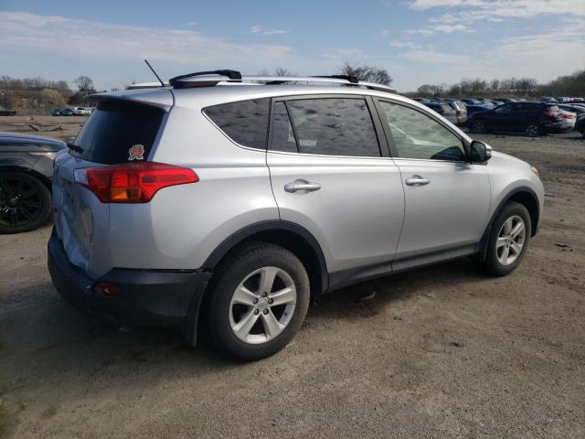 Photo 3 from auction – 2013 TOYOTA RAV4 XLE with VIN JTMRFREV7D5015232