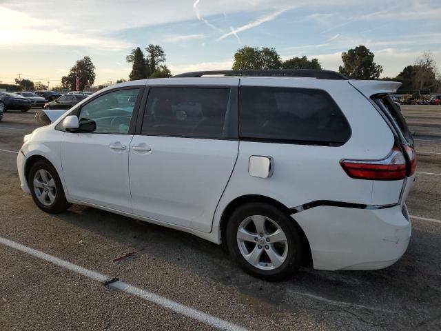 Photo 2 from auction – 2015 TOYOTA SIENNA LE with VIN 5TDKK3DC8FS653917