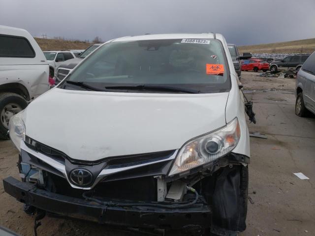 Photo 5 from auction – 2018 TOYOTA SIENNA XLE with VIN 5TDYZ3DC7JS962583