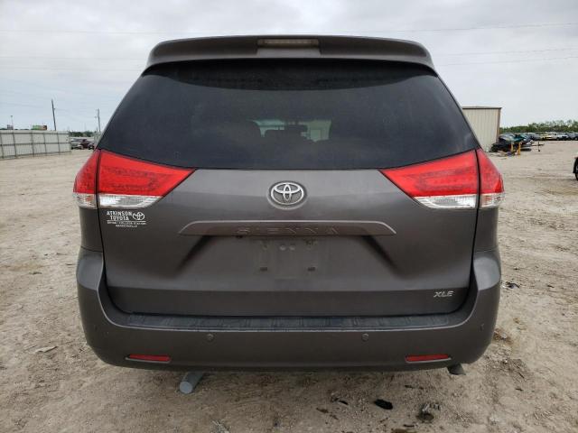 Photo 6 from auction – 2011 TOYOTA SIENNA XLE with VIN 5TDYK3DC3BS153815