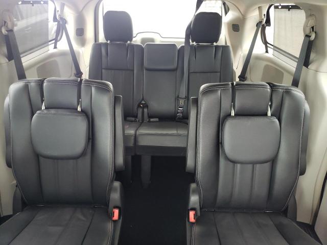 Photo 10 from auction – 2016 CHRYSLER TOWN & COU with VIN 2C4RC1BG3GR175342