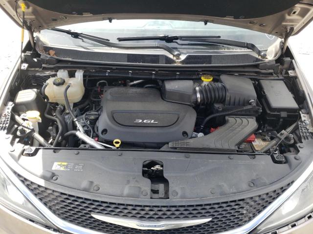 Photo 12 from auction – 2017 CHRYSLER PACIFICA T with VIN 2C4RC1BG4HR704752
