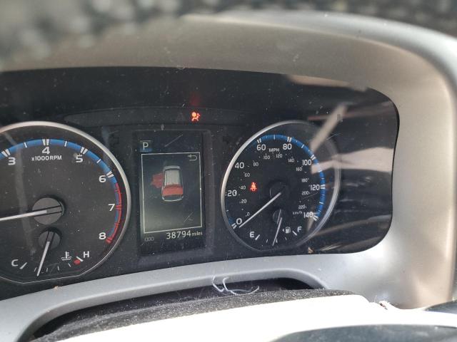 Photo 9 from auction – 2017 TOYOTA RAV4 XLE with VIN 2T3RFREVXHW546830