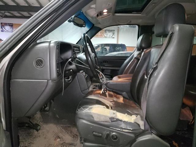Photo 7 from auction – 2004 CHEVROLET AVALANCHE with VIN 3GNEK12T74G296253