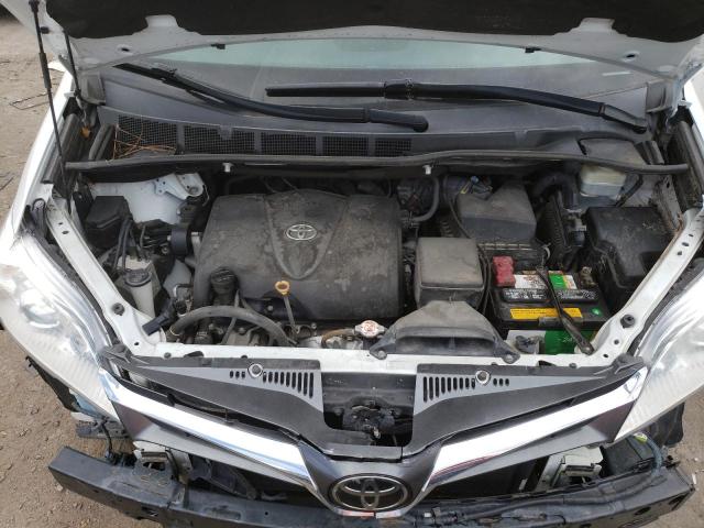 Photo 12 from auction – 2018 TOYOTA SIENNA XLE with VIN 5TDYZ3DC7JS962583