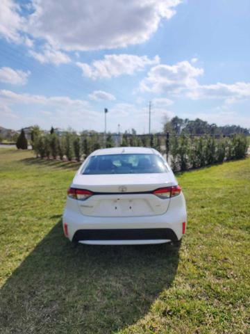 Foto 3 de la subasta – 2021 TOYOTA COROLLA LE con VIN 5YFEPMAE1MP187084