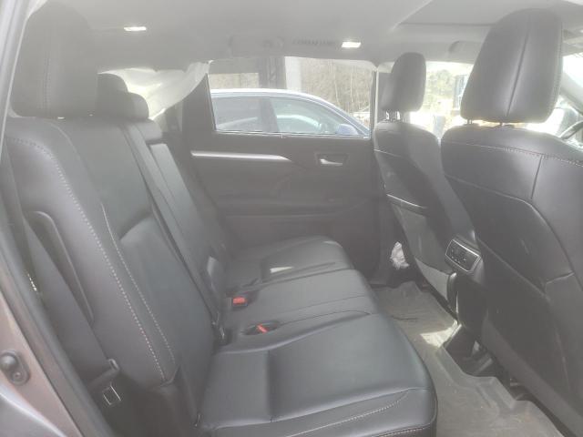 Photo 11 from auction – 2019 TOYOTA HIGHLANDER with VIN 5TDJZRFH0KS740899