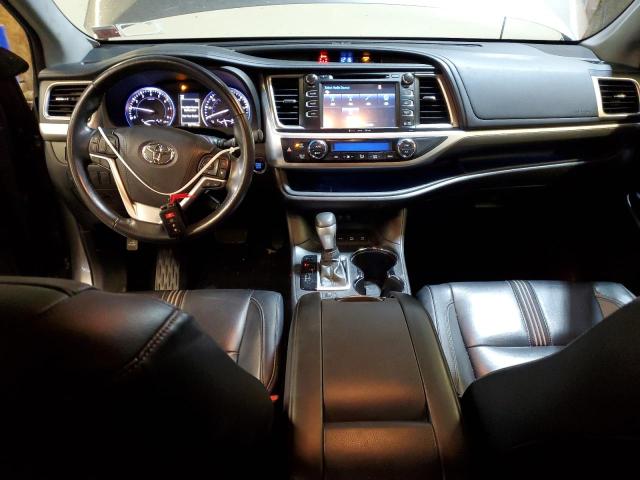 Photo 8 from auction – 2018 TOYOTA HIGHLANDER with VIN 5TDJZRFH8JS817436