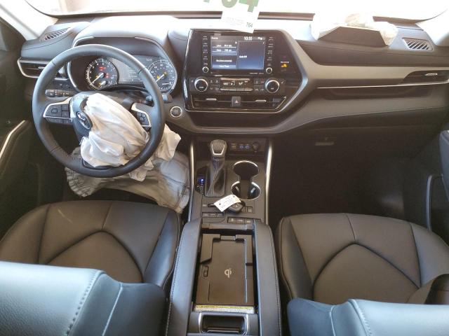 Photo 8 from auction – 2022 TOYOTA HIGHLANDER with VIN 5TDGZRBH6NS239214
