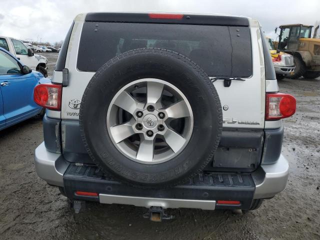 Photo 6 from auction – 2007 TOYOTA FJ CRUISER with VIN JTEBU11F970069779