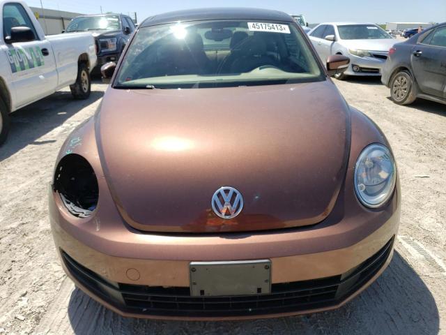 Photo 5 from auction – 2016 VOLKSWAGEN BEETLE SE with VIN 3VWJ07AT2GM632900