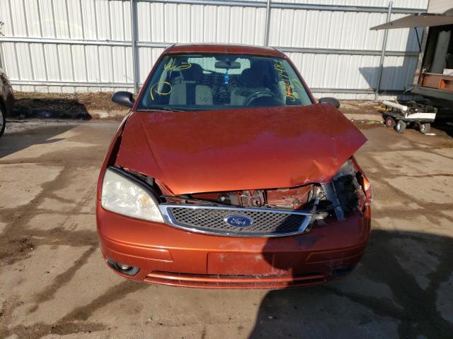 Photo 5 from auction – 2005 FORD FOCUS ZX5 with VIN 3FAFP37N65R142536