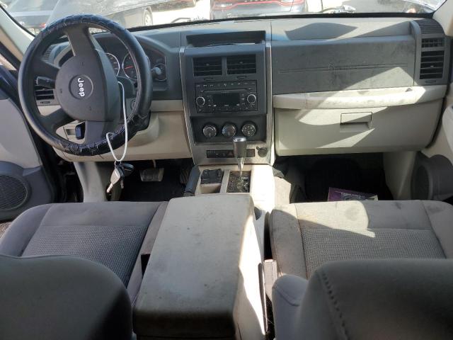 Photo 8 from auction – 2008 JEEP UK with VIN 1J8GN28K08W159989