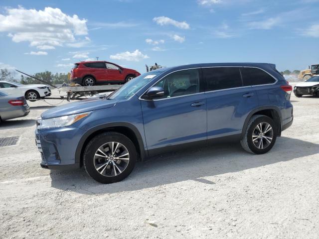 TOYOTA HIGHLANDER 2019 with VIN 5TDBZRFH5KS945624 - Photo from auction