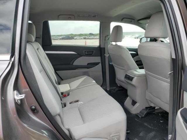 Photo 11 from auction – 2019 TOYOTA HIGHLANDER with VIN 5TDZZRFH3KS359325