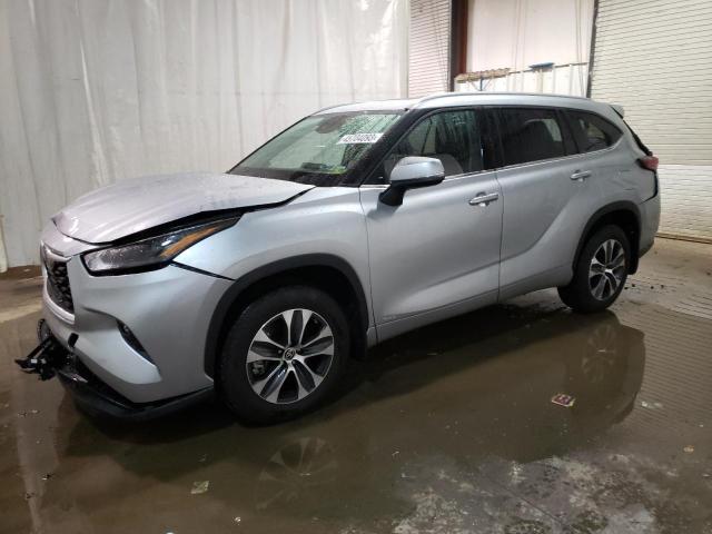 TOYOTA HIGHLANDER 2022 with VIN 5TDGBRCH8NS560318 - Photo from auction