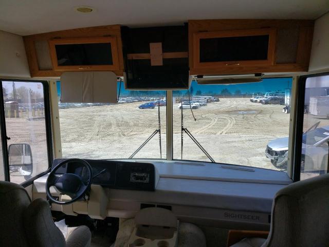 Photo 5 from auction – 2002 WINNEBAGO RV with VIN 1FCMF53S910A08643
