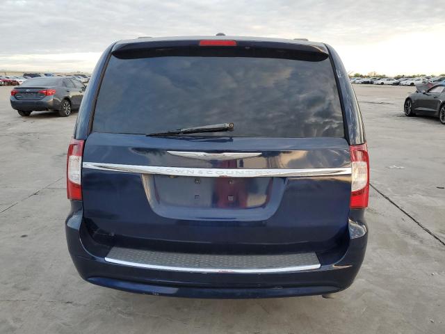 Photo 6 from auction – 2015 CHRYSLER TOWN & COU with VIN 2C4RC1BG1FR589380