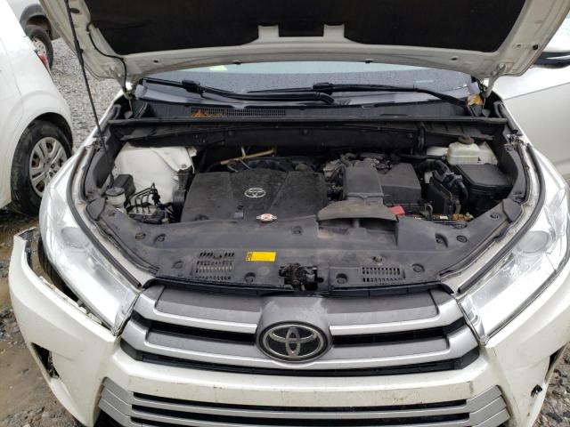 Photo 12 from auction – 2018 TOYOTA HIGHLANDER with VIN 5TDZZRFH8JS285429