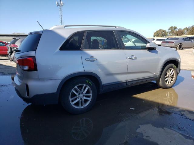 Photo 3 from auction – 2014 KIA SORENTO LX with VIN 5XYKTCA68EG483811