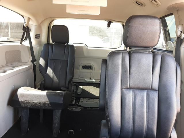 Photo 10 from auction – 2013 CHRYSLER TOWN & COU with VIN 2C4RC1BG0DR683991