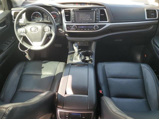 Photo 8 from auction – 2018 TOYOTA HIGHLANDER with VIN 5TDYZRFH8JS282056