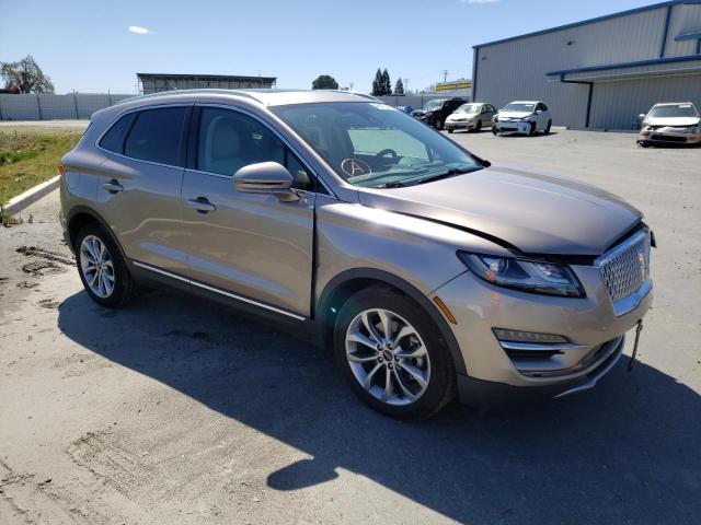 Photo 4 from auction – 2019 LINCOLN MKC SELECT with VIN 5LMCJ2C97KUL21862