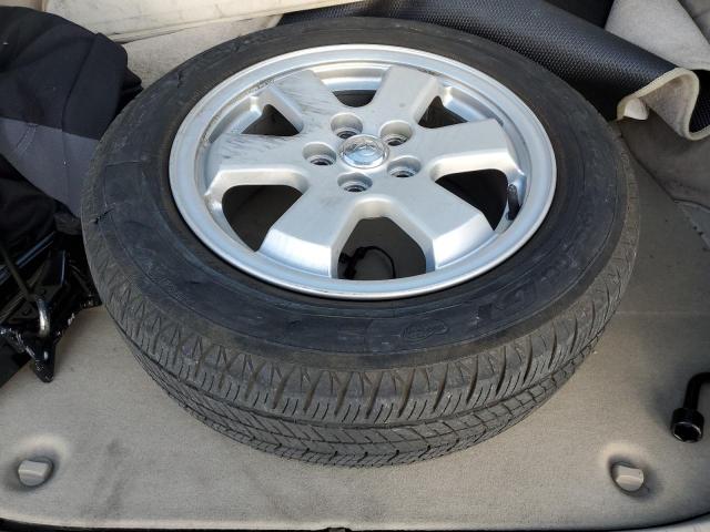 Photo 12 from auction – 2005 TOYOTA PRIUS with VIN JTDKB20U053031112