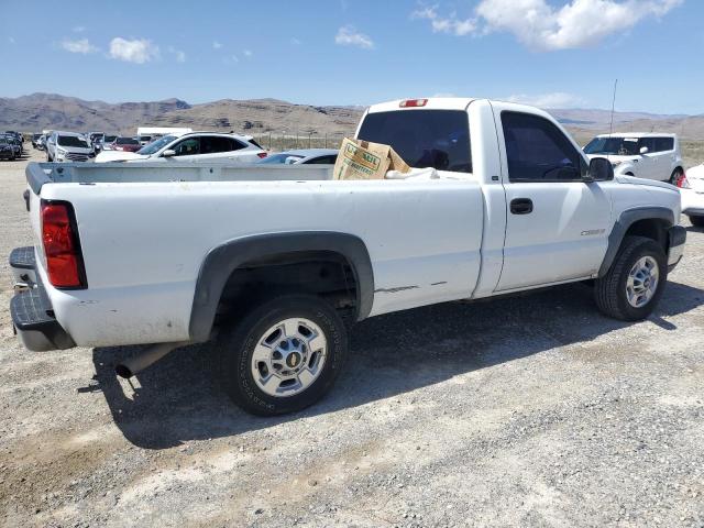 Photo 3 from auction – 2003 CHEVROLET SILVERADO with VIN 1GCHC24U13E298911