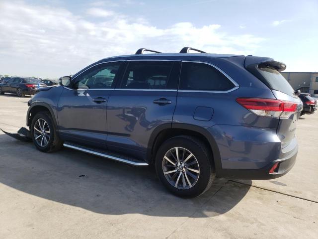 Photo 2 from auction – 2018 TOYOTA HIGHLANDER with VIN 5TDKZRFH5JS285616