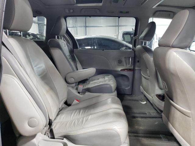 Photo 11 from auction – 2013 TOYOTA SIENNA XLE with VIN 5TDYK3DC9DS378047