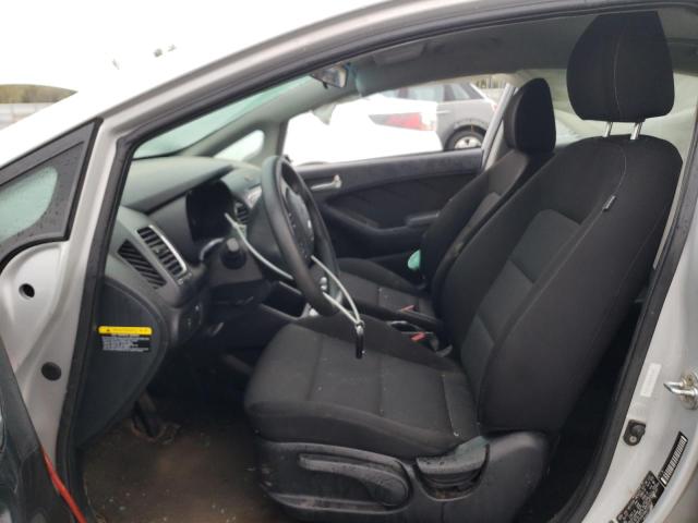 Photo 7 from auction – 2017 KIA FORTE LX with VIN 3KPFK4A78HE115956