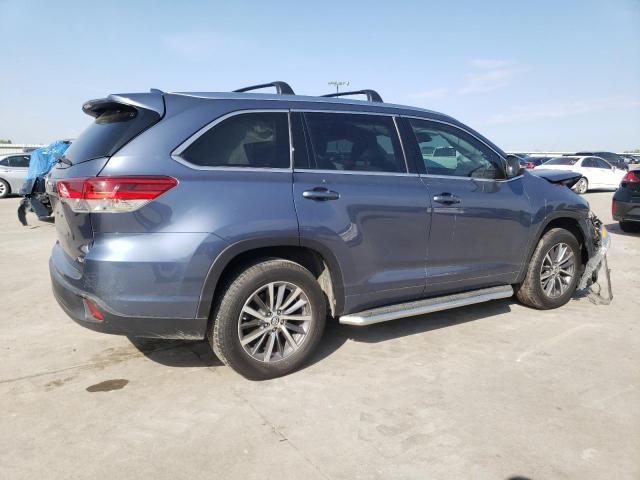 Photo 3 from auction – 2018 TOYOTA HIGHLANDER with VIN 5TDKZRFH5JS285616